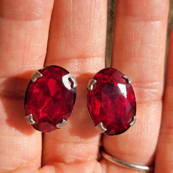 Gorgeous vintage vibrant ruby red paste glass large oval sterling silver earring - Picture 10 of 16